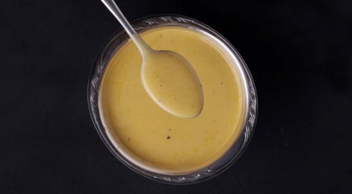 Kuinka tehdä sinappia kotona - herkullisia kastikereseptejä Hunaja-sinappiresepti